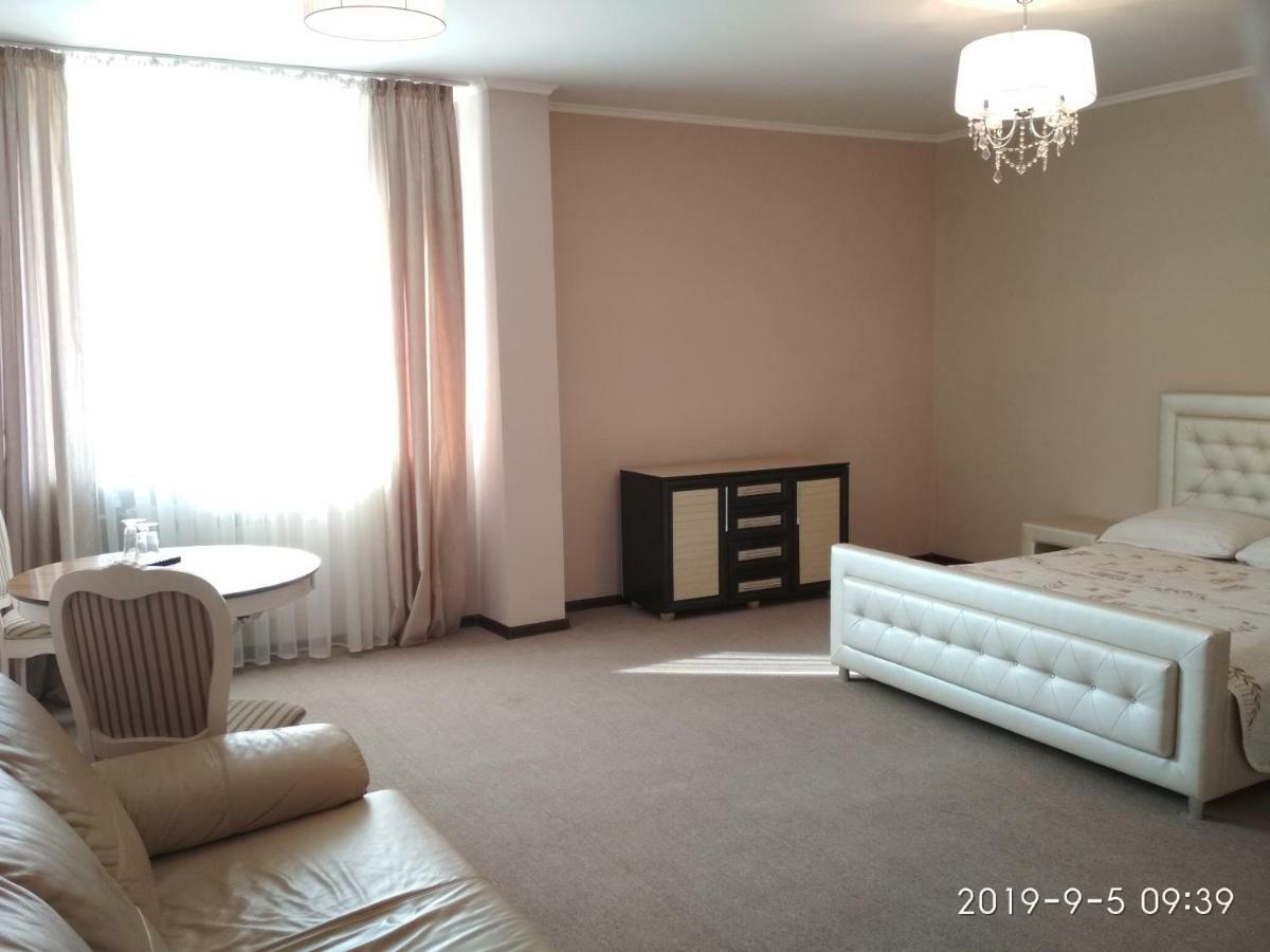Hotel Olgas Хлибокай Екстериор снимка