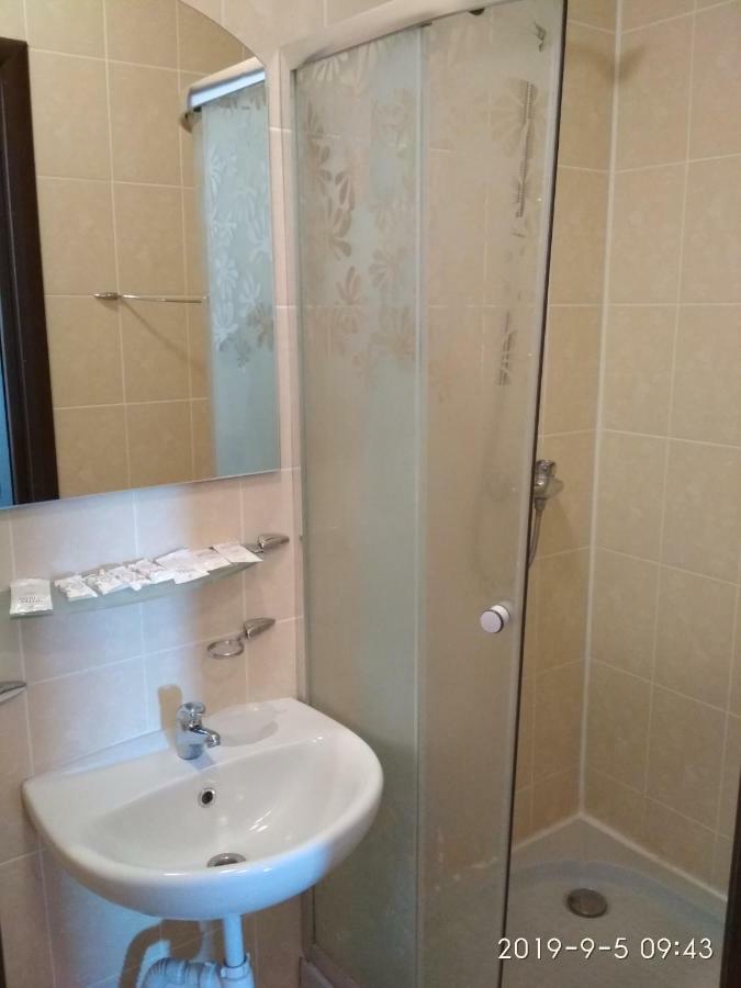 Hotel Olgas Хлибокай Екстериор снимка